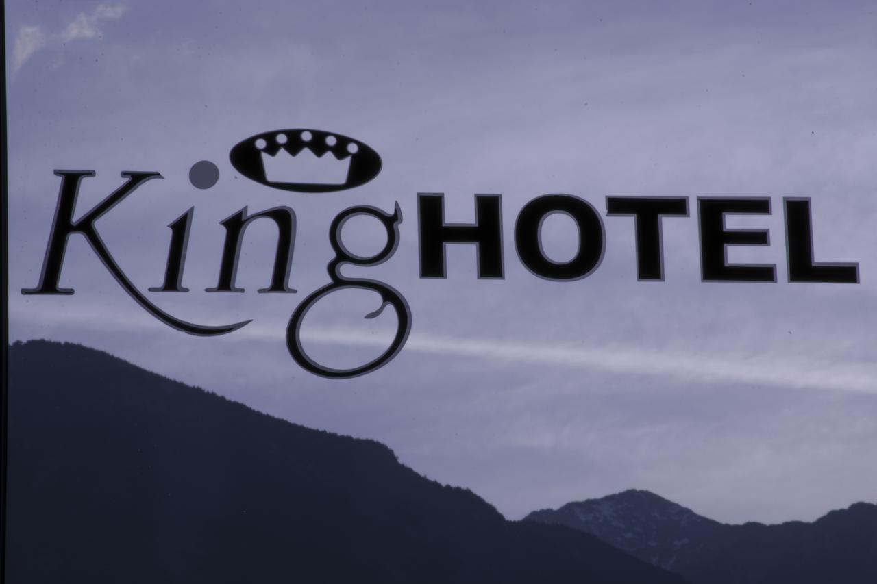 King Hotel Peje Luaran gambar