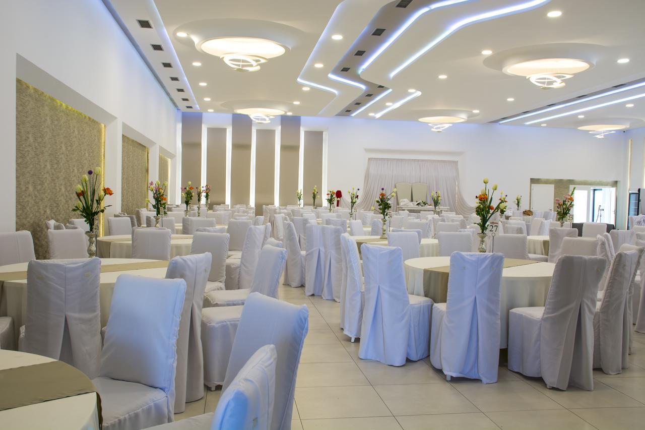 King Hotel Peje Luaran gambar