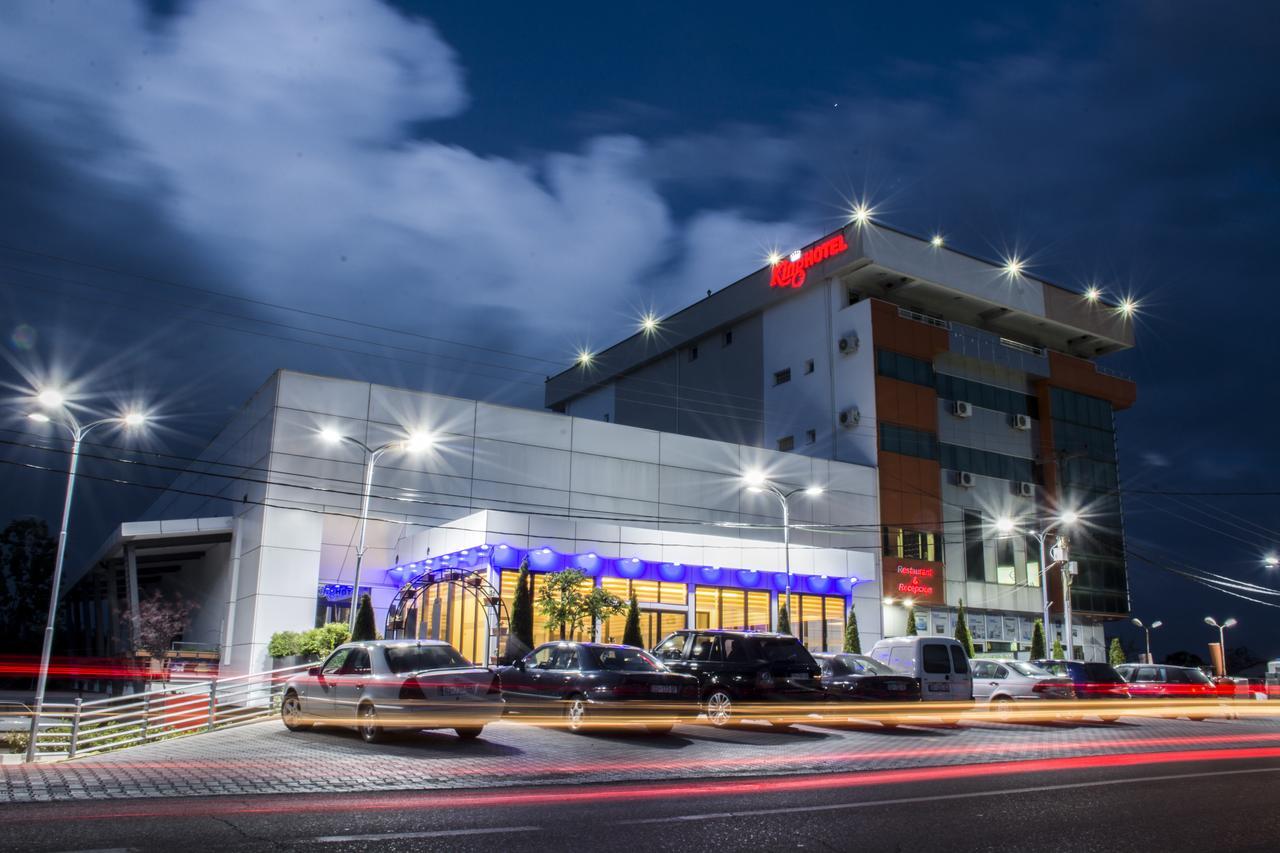 King Hotel Peje Luaran gambar